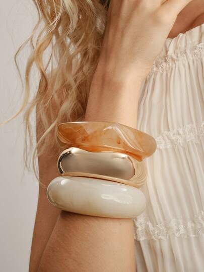 Nocturel Exaggerated Design Bangle Bracelet, Unique Vintage Geometric Combination Bracelet, Gold, Milky Tea Color, Acetic Acid Milky White Color (Bracelet Has An Tie Dye Effect, Slight Color Variations May Occur. Please Refer To The Size Chart When Purchasing, And Do Not Leave Negative Feedback For Ill-Fitting Sizes. Thank You.)