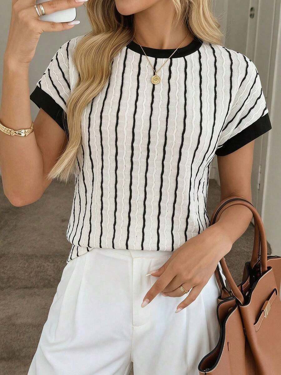 Camiseta casual de mujer con cuello redondo y hombros caídos, de tela texturizada a rayas básica, elegante para vacaciones y estilo callejero - Multicolor - Ver 1