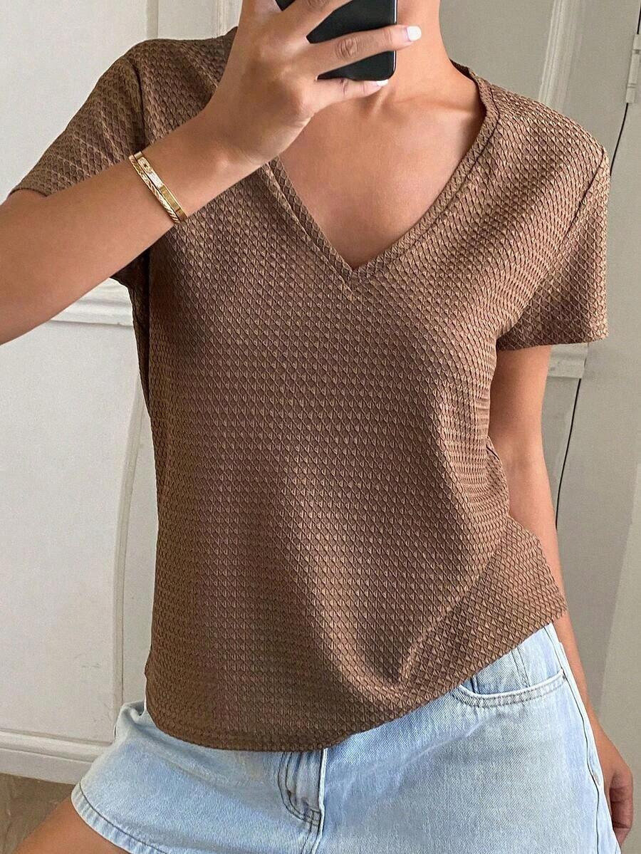 Camiseta casual holgada de mujer de unicolor con cuello en V y mangas cortas, ropa casual de negocios para mujer - Marrón - Ver 1