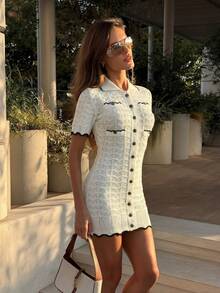Vestido corto tipo cardigan con cuello solapa y manga corta, borde decorado liso, corte ajustado y sensual, nueva colección 2026. - Blanco - Ver 5
