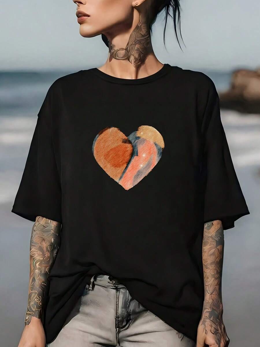 Camiseta de mujer con estampado de corazones coloridos, top casual de verano, regalo familiar, camiseta suave para mujer - perfecta para festivales de verano y actividades de team-building. Top cómodo y versátil de manga corta. - Negro - Ver 1