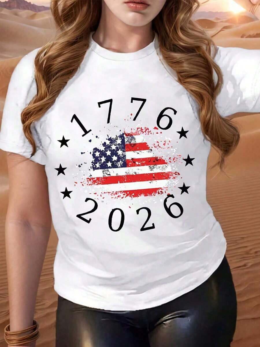 Camiseta con diseño de la bandera estadounidense con el texto 1776 y 2026 rodeado de estrellas, patrón patriótico adecuado para celebraciones del Día de la Independencia y eventos nacionales, camisetas para mujer, camisetas de cuello redondo, camisetas del 250º aniversario de los Estados Unidos, camisetas del Día de la Independencia, camisetas de equipo, camisetas con estampado gráfico, tela de algodón puro de baja elasticidad, cómoda de llevar, camisetas de manga corta, camisetas casuales para uso diario al aire libre, la mejor opción para regalos (tallas S-5XL). playeras de mujer - Blanco - Ver 1
