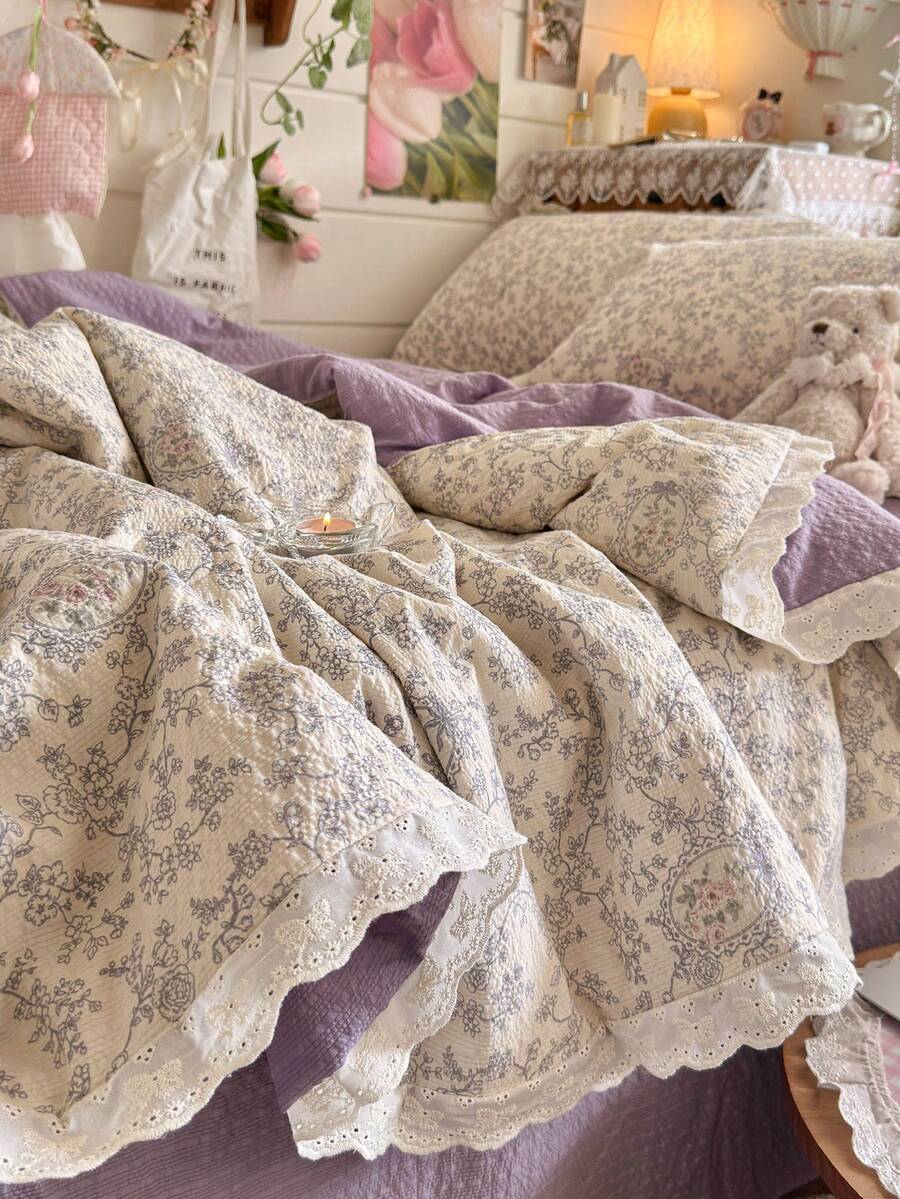 1 buah Selimut Tipis Motif Renda, Tidak Termasuk Sarung Bantal, Selimut Musim Panas, Selimut AC, Perlengkapan Tidur Berlapis, Gaya Pastoral yang Lucu, Desain Renda yang Lembut dan Nyaman, Perlengkapan Tidur Cocok untuk Asrama, Kamar Tidur, Apartemen, dll., Cocok untuk Musim Semi dan Musim Panas - Mauve Purple - View 1