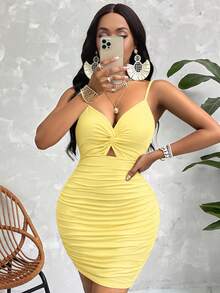AIJ Đầm ôm sát Amarilo Twist Strap Ruched (Họa tiết hoa ngẫu nhiên) - Vàng nhạt - Xem 7