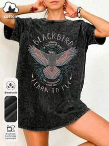 Camiseta de manga corta con cuello redondo y estampado de Blackbird para mujer de talla grande, estilo casual sencillo para uso diario, top de ropa exterior para mujer con estampado de banda de rock de estilo antiguo, ropa de verano para mujer con estampado de letras de los Beatles 2026, estampado de pájaro con alas coloridas, ropa cómoda para fiestas familiares de verano. - Negro - Ver 7