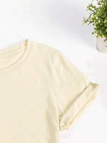 Esta camiseta casual de manga corta y cuello redondo para mujer presenta un diseño con la letra "Paris", lo que la hace perfecta para usar en primavera y verano. 180g 100% algodón. - Negro - Ver 9