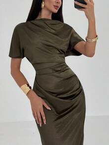 Vestido largo elegante de unicolor con cintura fruncida y plisado, adecuado para fiestas y salidas - Verde Oliva - Ver 1