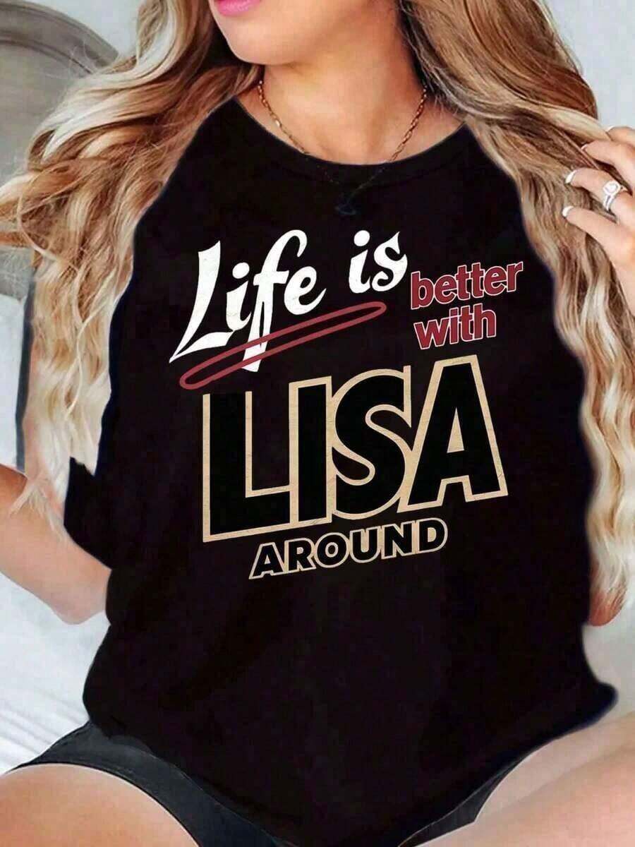 Camiseta de Cuello Redondo para Mujer, Estampado Gráfico "La Vida Es Mejor con LISA Alrededor", Corte Holgado Casual, Ropa de Verano - Unisex, Adecuada para Salidas Diarias Casuales, Camiseta de Manga Corta de Verano, Camiseta con Estampado Retro Y2K, Camiseta de Estilo Vintage para Mujer, Perfecta para Festivales y Eventos Deportivos. Sencillo y casual, excelente relación calidad-precio. Blusas Para Mujer Casual - Negro - Ver 1