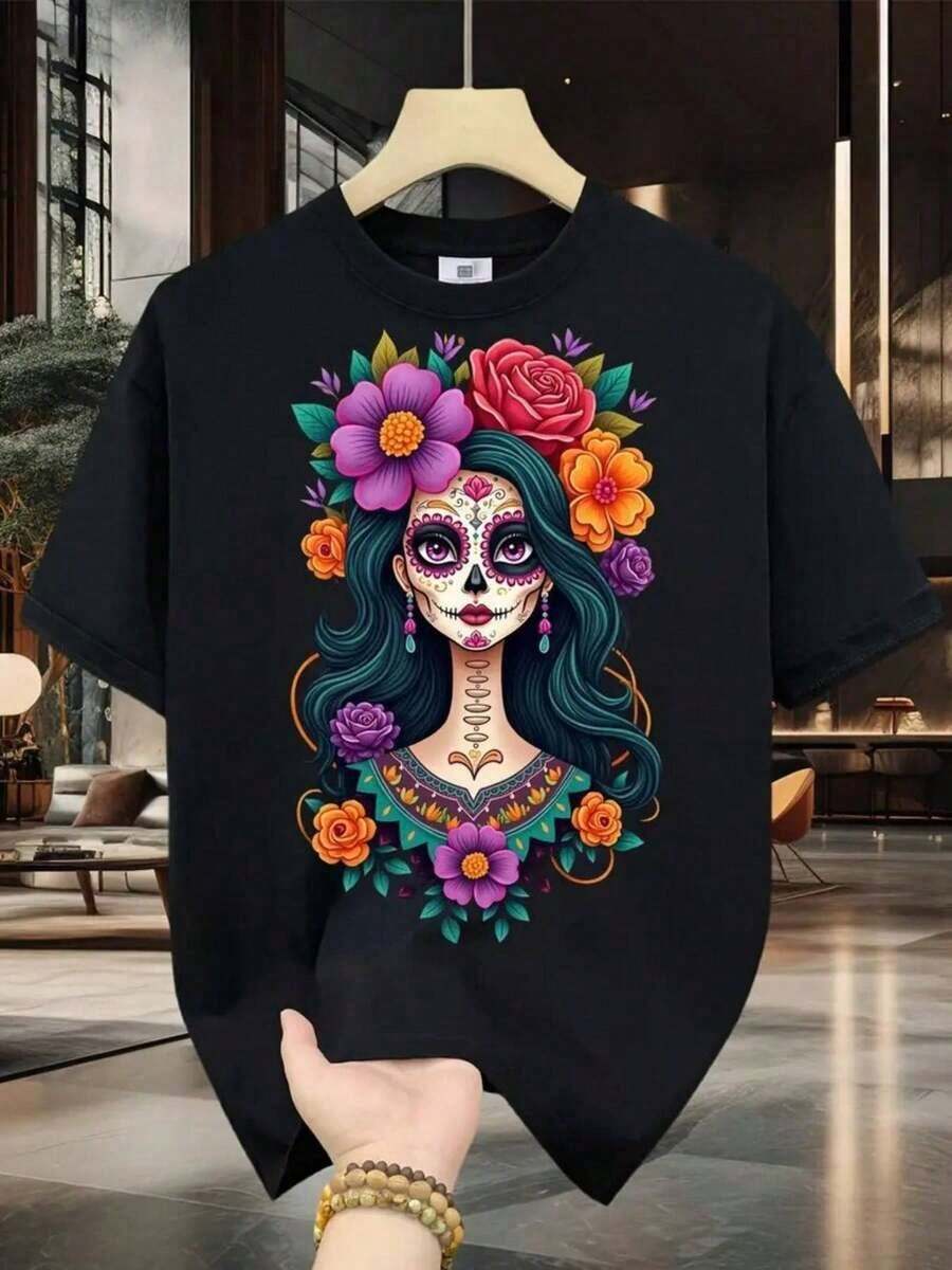 Camiseta de manga corta con estampado floral dulce y moderno de calavera de azúcar estilo retro americano para el Día de los Muertos, hecha de algodón puro de alto gramaje, agradable al tacto, transpirable, de corte holgado, con diseño de cuello redondo y hombros caídos, especialmente diseñada para chicas europeas y americanas con estilo dulce y moderno, amantes de la moda urbana y blogueros de estilo individual. Ideal para salidas cotidianas, citas con amigas, desplazamientos al campus, festivales de música, fiestas temáticas, eventos artísticos y mucho más. Es estilizador y favorecedor para todo tipo de cuerpos, y único sin ser común. - Negro - Ver 1