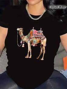 Camiseta de manga corta ligera y duradera, con un vibrante diseño de camello, ideal para salidas informales en casa, cenas o eventos al aire libre, ofreciendo un ajuste cómodo para el uso diario. Camiseta de algodón familiar coordinada. - Negro - Ver 3
