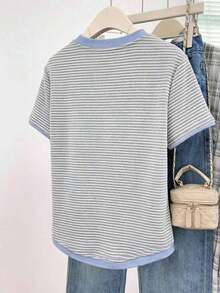 Camiseta de mujer de manga corta con estampado de rayas, adecuada para el uso diario y las vacaciones de verano - Niebla azul - Ver 2
