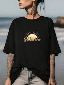 Camiseta de mujer con estampado de sol Golden Hour, camiseta casual de verano, adecuada para amigos y familiares, perfecta para vacaciones en la playa y como regalo. Top cómodo y versátil de manga corta. - Negro - Ver 1