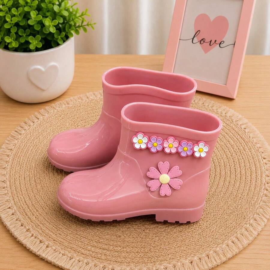 Galocha Infantil Menina Personalizada Flores Botinha Chuva Impermeável Bota Injetada Tratorada Confortável Macia - Rosa Bebê - Visão 1