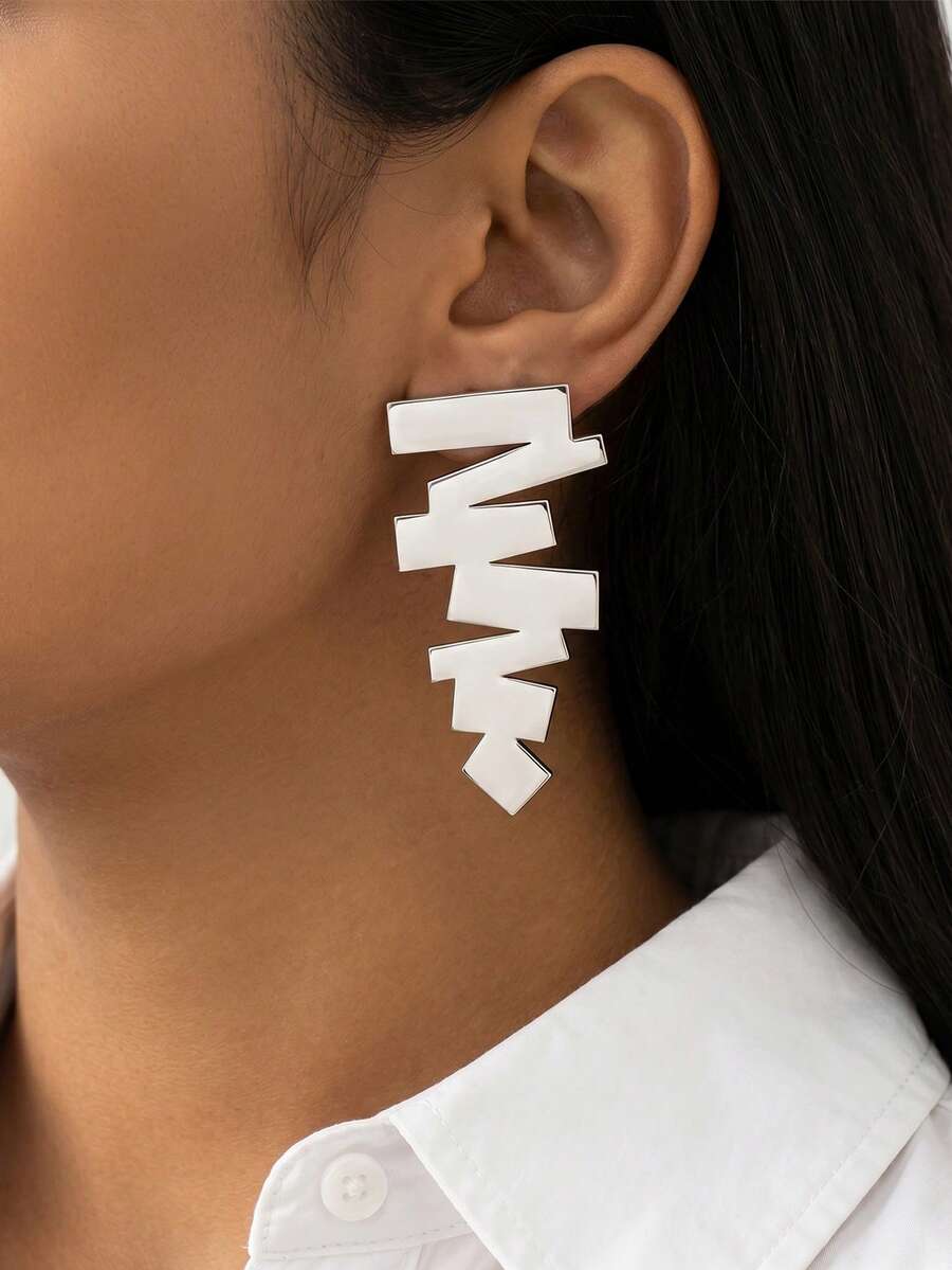 1 Pair New Arrival Asymmetrical Shaped Versatile Earrings - White - View 1