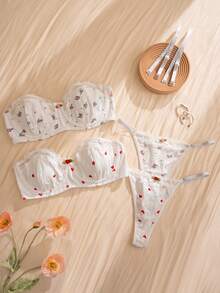 2pcs Women's Lingerie Set, Heart & Ditsy Floral Lace Patchwork Underwire Bra & Panty Set - White - View 2