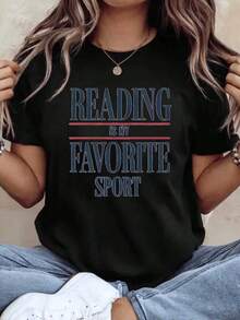 Suave, transpirable y ligera para comodidad durante todo el día. Camiseta de manga corta para mujer con estampado gráfico "Reading Is My Favorite Sport", corte holgado informal para uso diario. Tela cómoda, perfecta como regalo. 220g. Cuello redondo clásico con un corte relajado que favorece todas las formas del cuerpo y es fácil de combinar con jeans, shorts y leggings. - Blanco - Ver 1