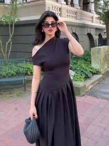 Primavera Verano Vestido liso plisado cuello oblicuo ajustado elegante sensual estilo europeo vestido de fiesta moda para mujer - Negro - Ver 10