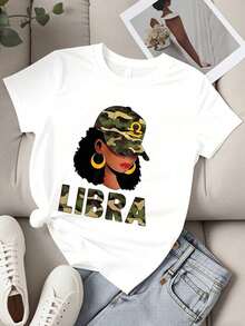 Camiseta de moda para mujer con estampado del signo zodiacal Libra, gorra de camuflaje y pendientes de aro, ropa casual para atuendos diarios y amantes del zodiaco.blusa casual mujer - Blanco - Ver 4