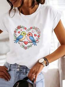 Camiseta de mujer para el Día de San Valentín con estampado de pájaros y corazones, cuello redondo ajustado, camisa de manga corta a la moda para mujer. - Blanco - Ver 7