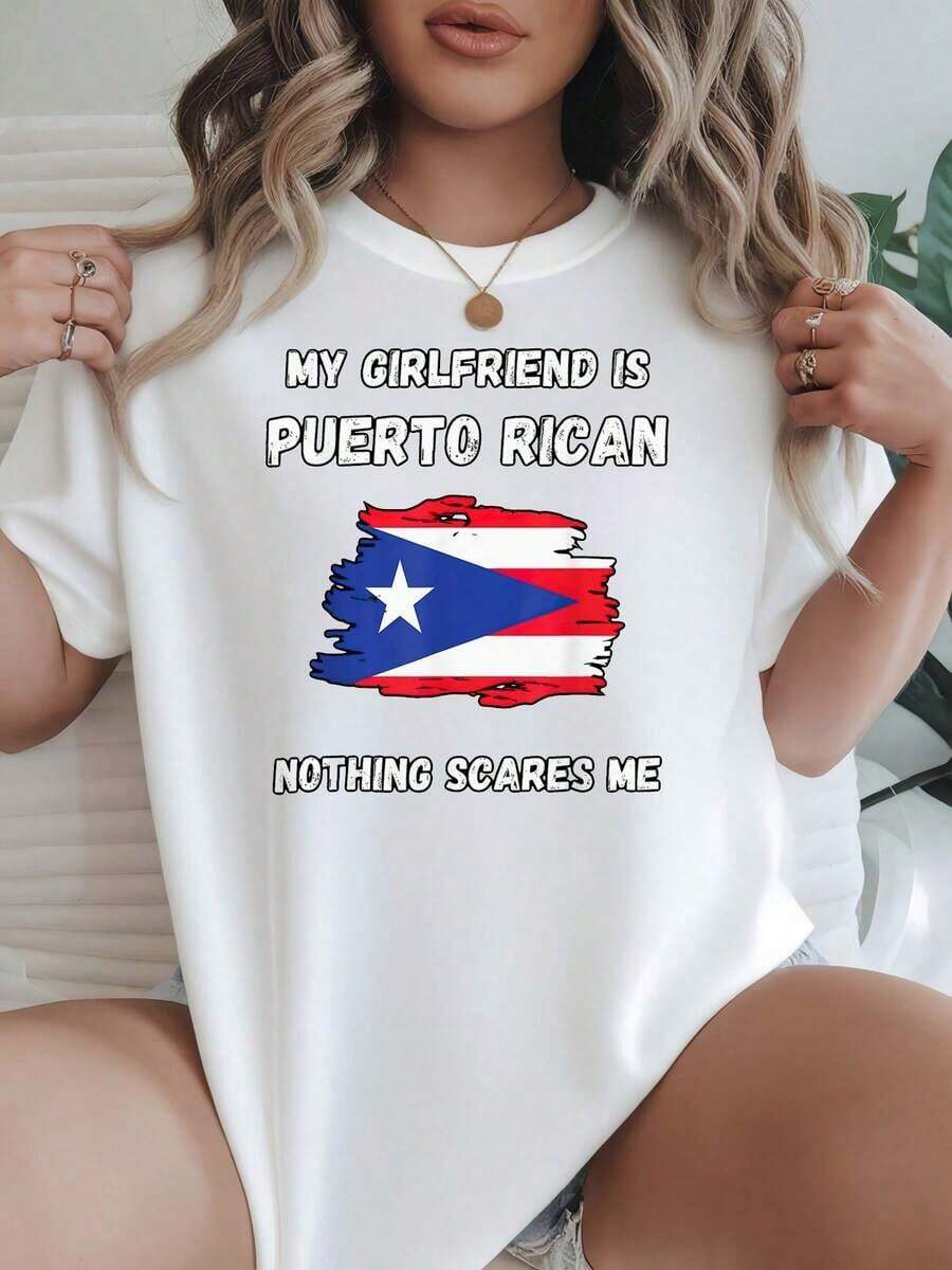 Camiseta de Mujer Casual de Cuello Redondo y Manga Corta, Opciones en Blanco y Negro, Estampado Puertorriqueño, Camiseta Gráfica 'Mi Novia Es Puertorriqueña, Nada Me Asusta', Camisetas de Uso Diario, Tops de Verano, Camisetas Gráficas, Conjuntos de Verano, Camisetas Cortas de Mujer, Tops de Mujer, Ropa Vintage de Algodón, Ropa Linda para Mujer, Playera Holgada para Mujer - Blanco - Ver 1