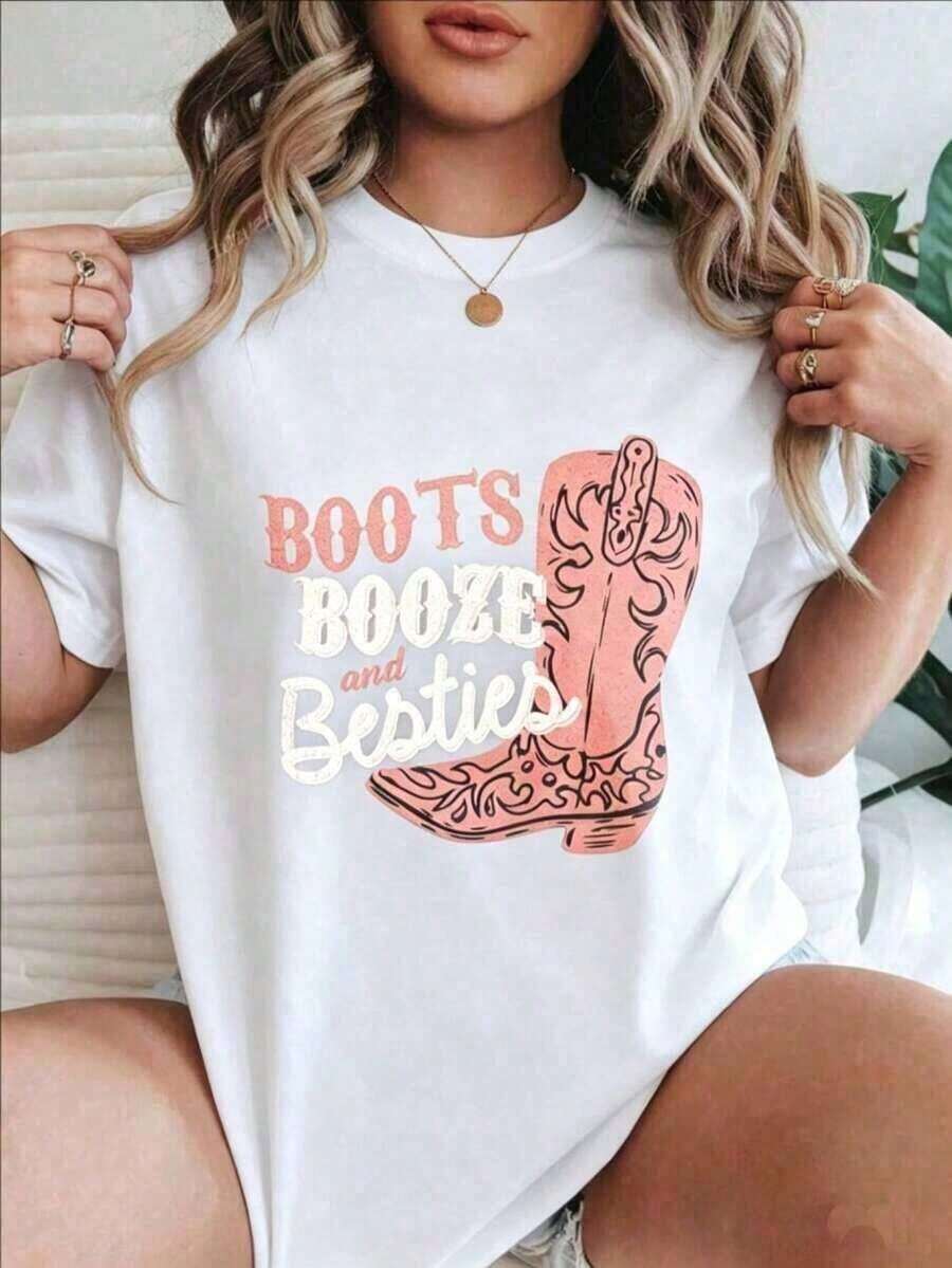 Comfortable 100% Cotton Casual T-Shirt With A Print For Women: "Boots, Wine And Friends In Cowboy Boots". Suitable For All Seasons. Fashionable All-Match Women's Short Sleeve T-Shirt, Basic Style For Inner And Outerwear. - 白色的 - 查看 1