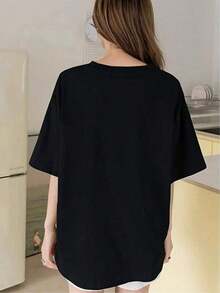 Camiseta de manga corta para mujer, estilo off-shoulder, nueva colección Primavera/Verano 2026, con diseño creativo de píxeles, sol, nubes y animales pequeños, estilo pixelado y lindo, cómoda y agradable al tacto, ideal para uso diario casual. |   Diseño exquisito |   Suelto y cómodo |   Fácil de combinar | - Negro - Ver 2