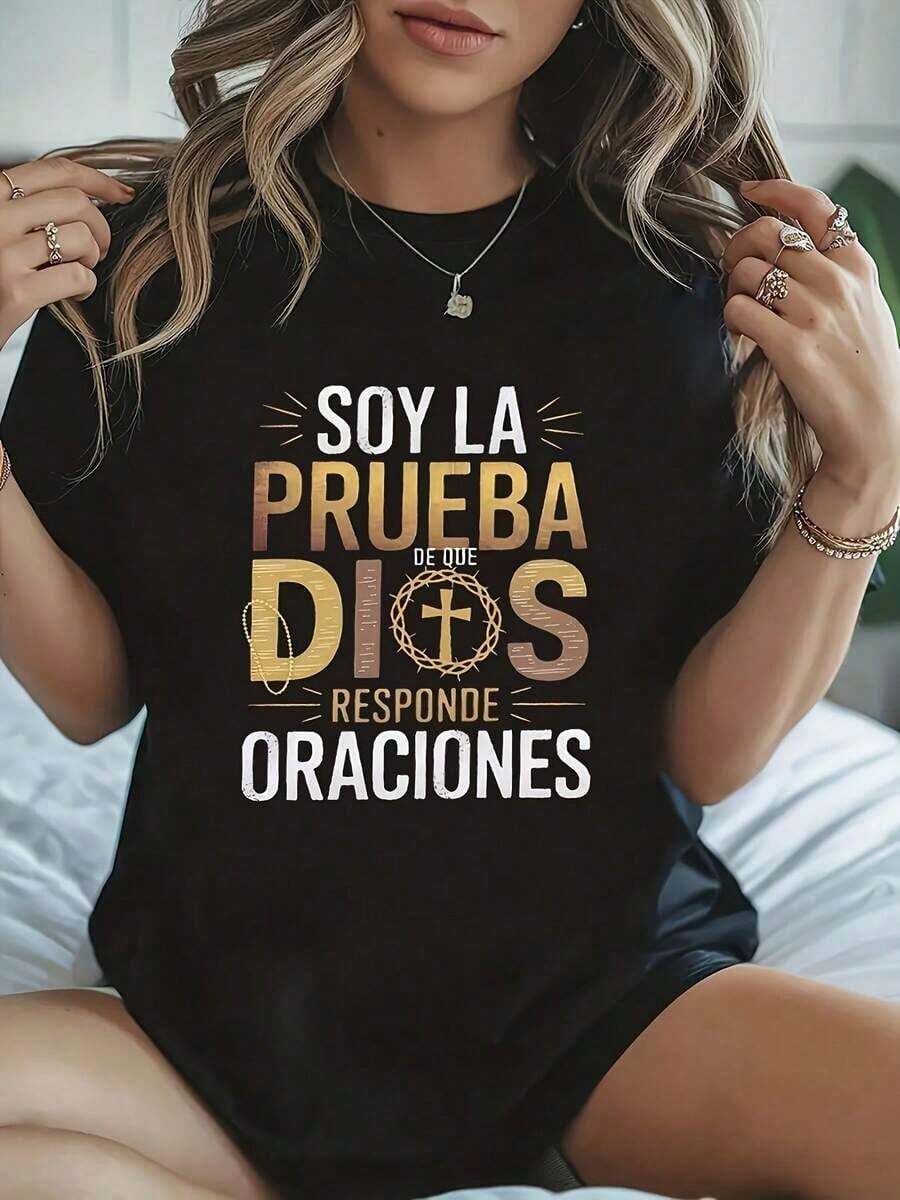 short-sleeveCamiseta casual de talla grande para mujer con gráfico "Dios escucha las oraciones", de estilo vintage, de manga corta, cuello redondo, cómoda, adecuada para uso diario, vacaciones y actividades al aire libre100% Cotton - Negro - Ver 1