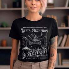 Valkyrie In Training , ACOTAR, Sarah J Maas Merch, Velaris City Of Starlight, To The Stars Who Liste90220 g Camiseta de algodón para todas las estaciones de . Ligera. Transpirable. Considerado. Perfecta para salidas de primavera y aventuras de verano, esta camiseta de algodón puro de 220 g promete una comodidad increíble que dura todo el día. Es la base versátil para innumerables looks, desde conjuntos casuales de vacaciones hasta creativos disfraces de Halloween. Un regalo considerado sin esfuerzo que demuestra que te importa, temporada tras temporada. |   Diseño exquisito |   Suelto y cómodo |   Fácil de combinar | - Negro - Ver 7