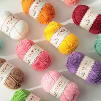 6 Balls/Pack Fluffy Cloud Yarn, Evenly Colored, Skin-Friendly Soft, Easy For Beginners, Suitable For Knitting Scarves, Blankets, Cushions, Sweaters And More, 6 Balls * 50g = 300g