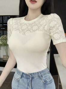 Camiseta de manga corta con cuello redondo y aplicación de encaje para mujer, ideal para Nochevieja - Blanco - Ver 10