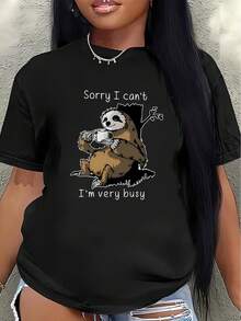Camiseta de manga corta de poliéster, estampada con un divertido diseño de perezoso y la frase "Lo siento, estoy ocupado", ligera y duradera, adecuada para uso casual en casa o en la oficina, una opción ideal para relajarse en la sala de estar o la cocina. - Negro - Ver 7