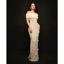 Vestido largo nueva llegada, hombros al descubierto con detalles florales, corte ajustado estilo vacacional - Blanco - Ver 7