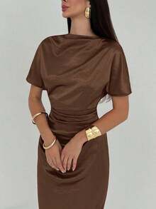 Vestido largo elegante de unicolor con cintura fruncida y plisado, adecuado para fiestas y salidas - Marrón - Ver 7