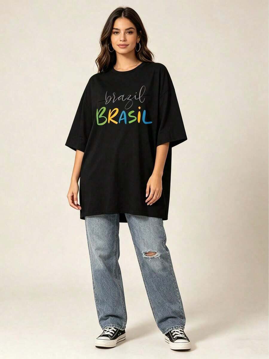 1 pieza de camiseta gráfica de gran tamaño para mujer con diseño de Brasil, estampado de los colores de la bandera brasileña, camiseta casual, de corte holgado y manga corta para ella, ideal para viajes y aficionados al fútbol, 180g 100% algodón, los diseños están completamente impresos. Unisexo. - Negro - Ver 1