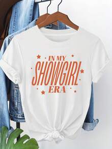 Camiseta moderna y minimalista con estampado de texto "In My Showgirl Era" para mujer, camiseta casual de manga corta para primavera/verano, uso diario informal, regalo para vacaciones, compras y viajes. - Blanco - Ver 7