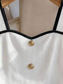 Nuevo llegado de primavera/verano Elegante estilo francés sin mangas Blanco Chic Decorativo Botón Contraste Color Blocking Camiseta de tirantes, Chaleco casual de mujer, Camisola sexy, Blusa sin mangas, Conjunto de primavera/verano - Blanco y Negro - Ver 5