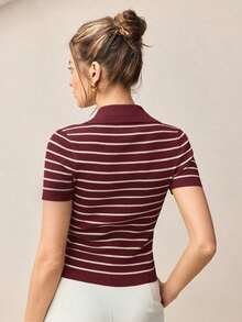 Suéter de punto con cuello vuelto, botones y rayas para mujer, prenda de punto superior para uso urbano, atuendo casual de negocios, ropa elegante para mujer - Burdeos - Ver 2