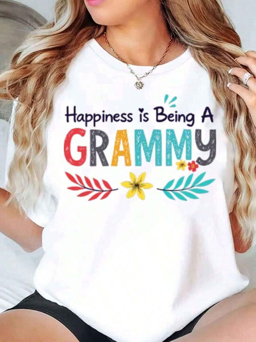 Under The Radar Women's Crew Neck T-Shirt With 'Happy Being A Grammy' Graphic Print, Casual Summer T-Shirt, 220g - Vintage Urban Style, Unisex, Cotton, Short Sleeve, Crew Neck - 白色 - 查看 1