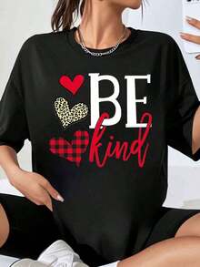 Women's Oversized T-Shirt With "Be Kind" Heart Print, Casual Loose Fit, Graphic Design With Leopard And Checkered Hearts, Perfect For Everyday Wear, Valentine's Day Gift. - 黑色 - 查看 7