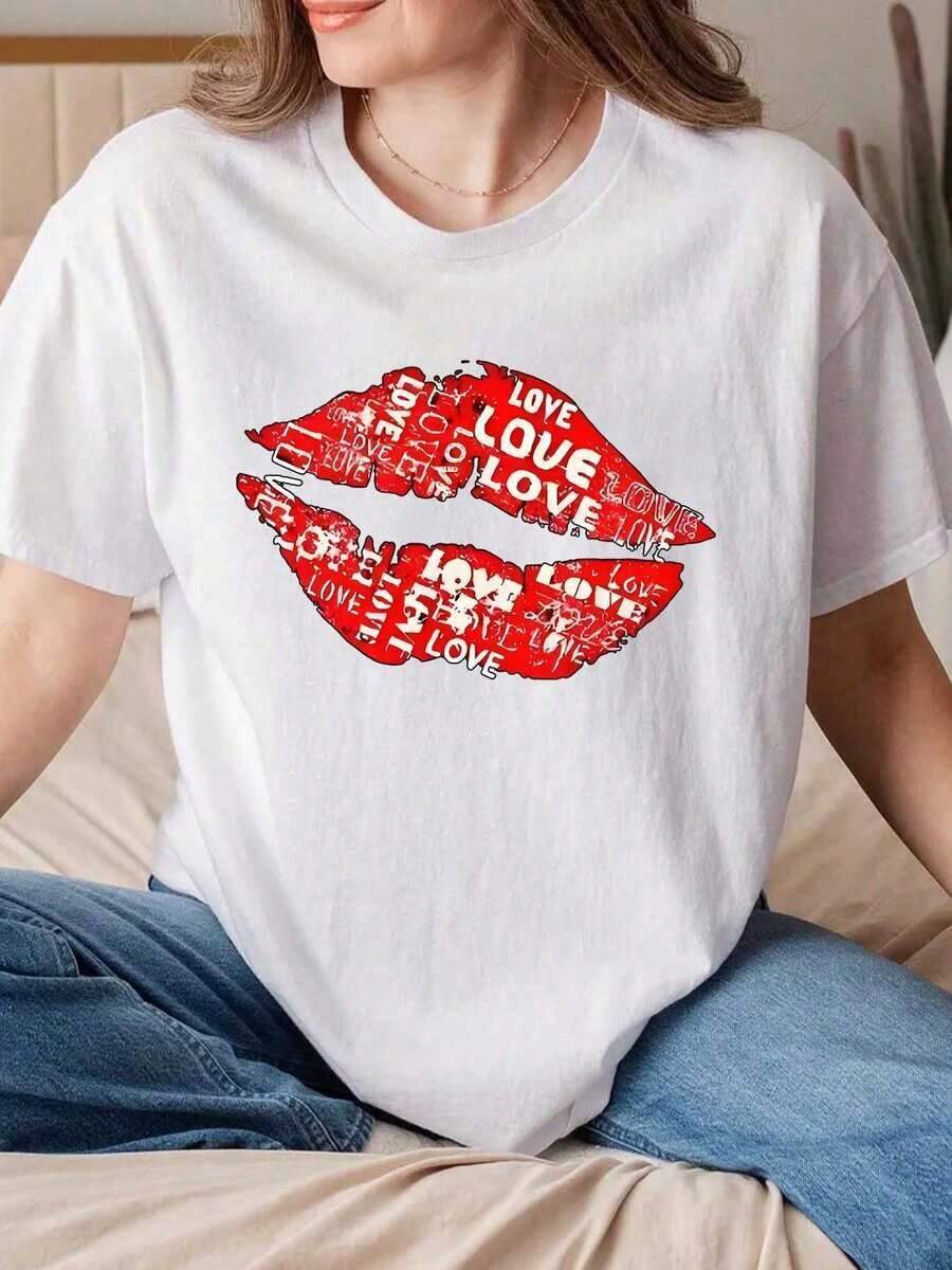 Suave, transpirable y ligera para comodidad durante todo el día. Camiseta unisex con estampado de labios y texto de amor, cuello redondo, ideal para el Día de San Valentín, fiestas de cumpleaños, lavable, para uso diario, informal y en fiestas. 220g. Cuello redondo clásico con un corte relajado que favorece todas las formas del cuerpo y es fácil de combinar con jeans, shorts y leggings. - Blanco - Ver 1