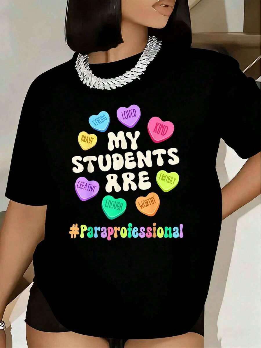 Camiseta de Mujer con Estampado de Corazones Coloridos y Frases: Mis Alumnos Son Valientes, Amados, Gentiles, Creativos, Suficientemente Amables, Valen la Pena, Paraprofesional. Manga Corta, Cuello Redondo, Ropa Casual para Maestros, Día de San Valentín, Evento Escolar. Camiseta de Algodón. - Negro - Ver 1