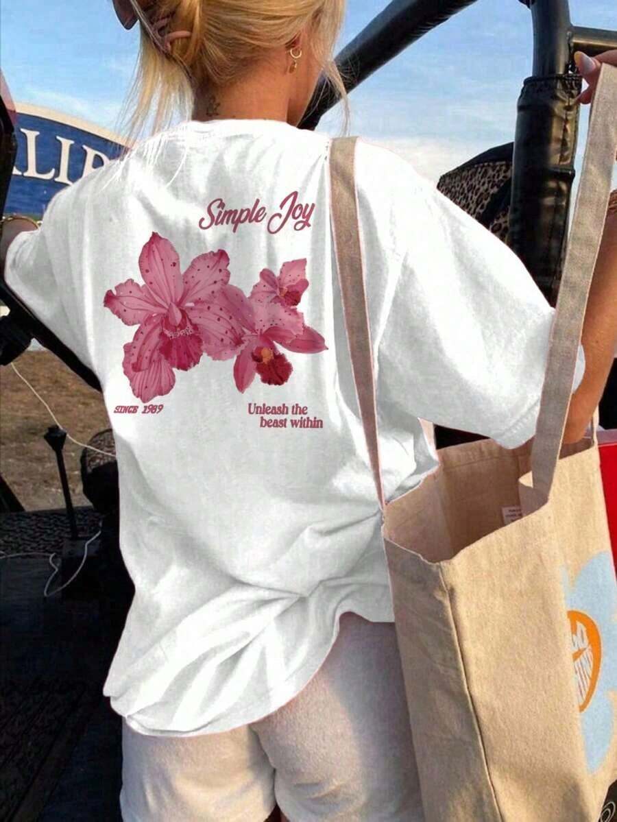 Soft Women's Crew Neck T-Shirt With A Colorful Letter And Floral Print, A Fashionable And Versatile Relaxed Oversized Fit. Graphic Blouses For Women In White And Pink, Vacation Outfits For Women. - 白色的 - 查看 1