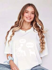 Camiseta de Mujer Pure: Un Compañero que Brinda Fuerza: Diálogo Humorístico con un Perro en Silla de Ruedas - Camiseta de Mujer a la Moda - Blanco - Ver 12
