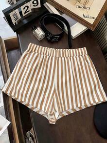 Quần short nữ dáng casual kẻ sọc, cạp chun, thích hợp mặc mùa hè. - Rượu sâm banh - Xem 4