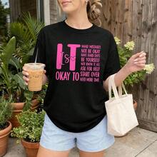 Camiseta Casual para Mujer con Estampado Gráfico "Está Bien Cometer Errores, Sé Tú Mismo" – Camiseta de Manga Corta con Cuello Redondo, Estampado Casual, Ligera y Cómoda para Uso Diario, Camiseta Básica de Verano para Mujer. - Negro - Ver 6