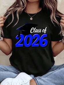 1 camiseta de graduación Clase de 2026 para estudiantes, regalo de celebración para el último año de estudios, para graduados de secundaria y universidad, diseño de gorra azul, camiseta de algodón, 180g, 100% algodón. - Negro - Ver 1