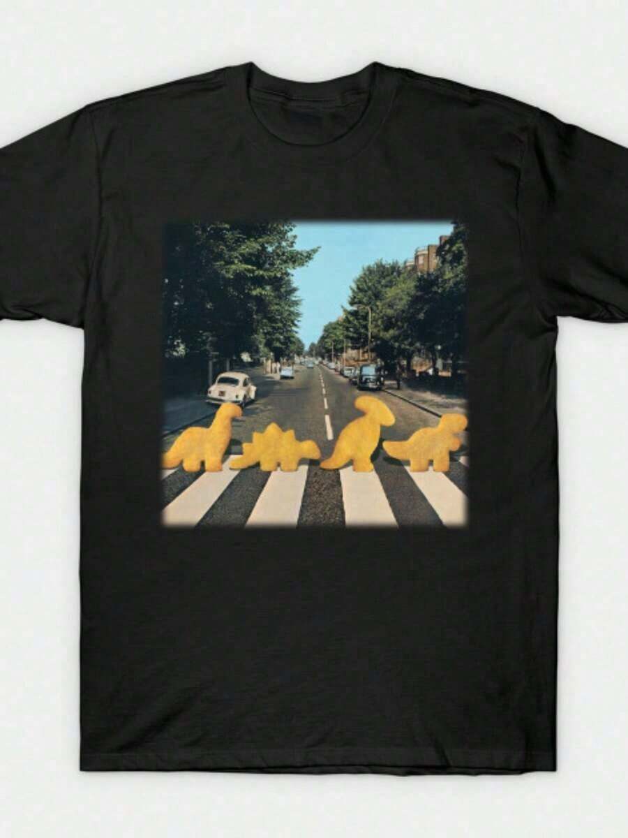 Camiseta informal personalizada para hombre con gráfico de pollo y dinosaurios - Algodón suave, negra con diseño de dinosaurios cruzados amarillos, manga corta, cuello redondo, perfecta para salidas de verano, ropa de dinosaurios - Estilo vintage urbano unisex, camiseta holgada de algodón de manga corta con cuello redondo. - Negro - Ver 1