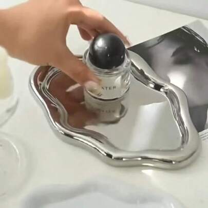 1pc Minimalist Jewelry Display Tray, Creative White & Silver Electroplated Ornament Holder