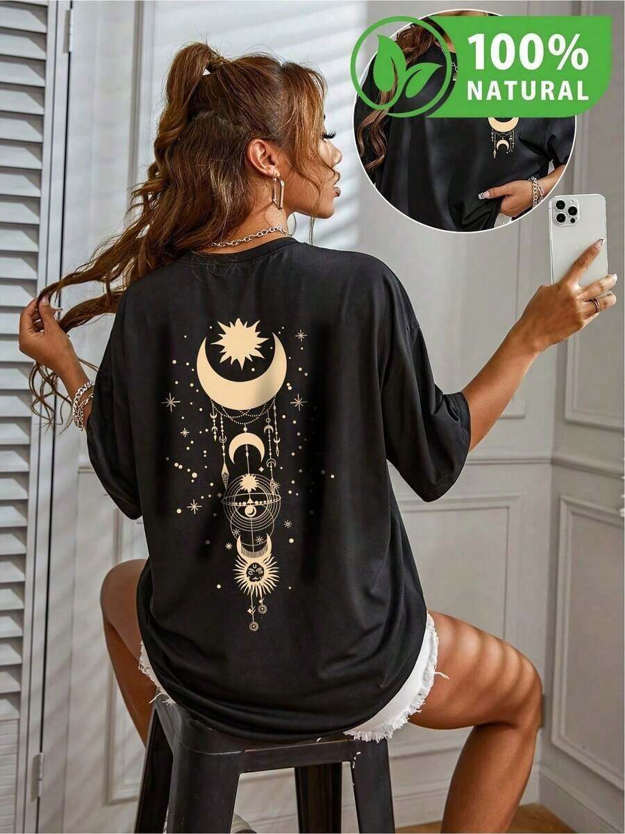 Camiseta Negra con Diseño de Luna y Sol Estilo Bohemio para Mujer - Moda Cósmica, Ropa Urbana, Ideal para Temporada, Inspiración Astral y Mística, Look Casual y Confortable, Talla Única - Negro - Ver 1