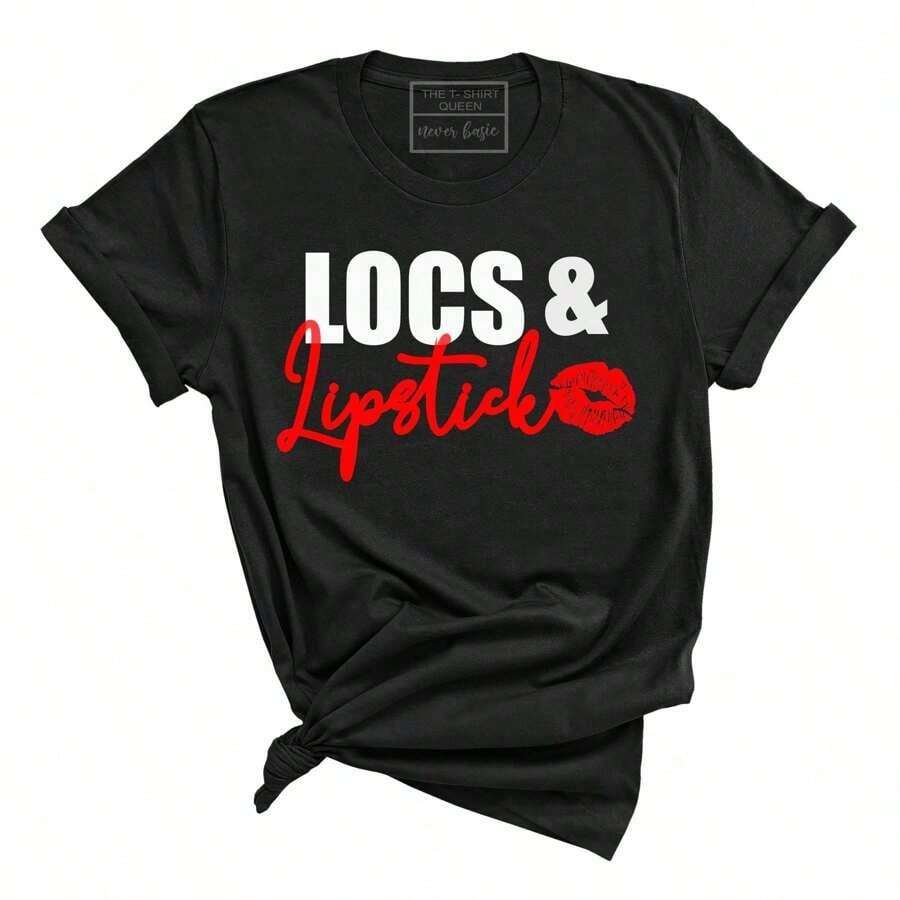 Camiseta Gráfica de Manga Corta 100% Algodón, Camiseta con Estampado de Locs y Lápiz Labial, Camiseta de Locs, Camiseta Loc'd, Camiseta de Verano Transpirable y Cómoda, Ropa Urbana Suave y Versátil, Estampado con Cuello Redondo y Manga Corta, Diseño Gráfico de Moda Unisex, Ropa de Diseñador Ligeramente Elegante para Uso Diario, Casual Elástica para Mujer y Hombre, Estilo Vintage. - Negro - Ver 1